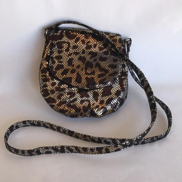 Leopard print purse with divided sections inside - Picture 2 of 6
